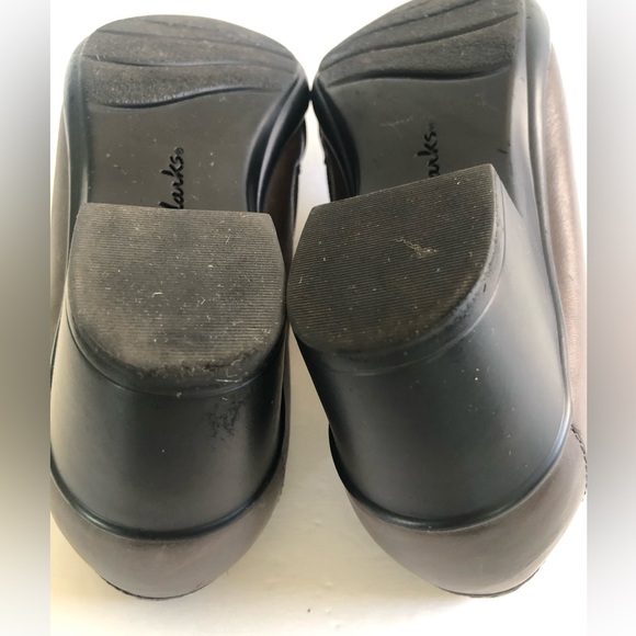 Clarks Shoes - Picture 8 of 9